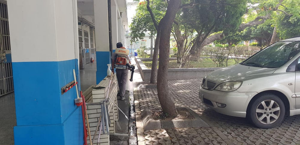 33499335_1951967848211322_5585248344428511232_n