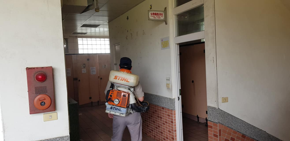 33585431_1951967758211331_1634224825515900928_n